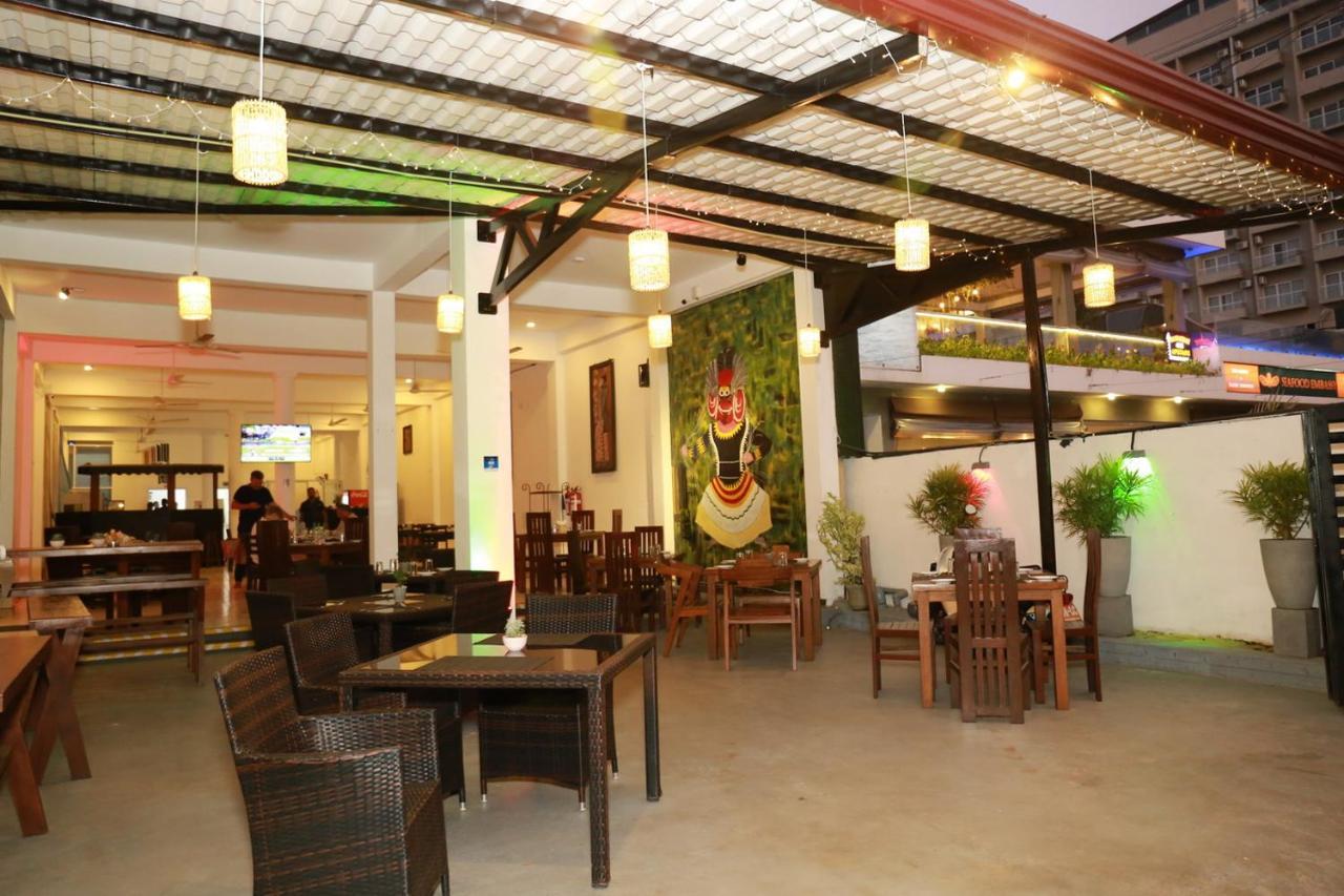 Coconut Primitive Hotel Negombo Exterior foto