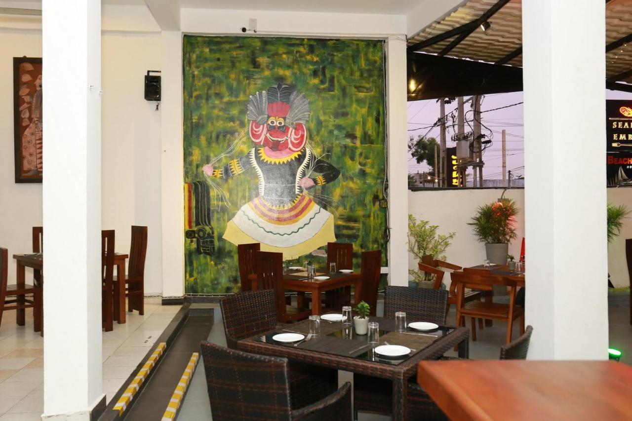 Coconut Primitive Hotel Negombo Exterior foto