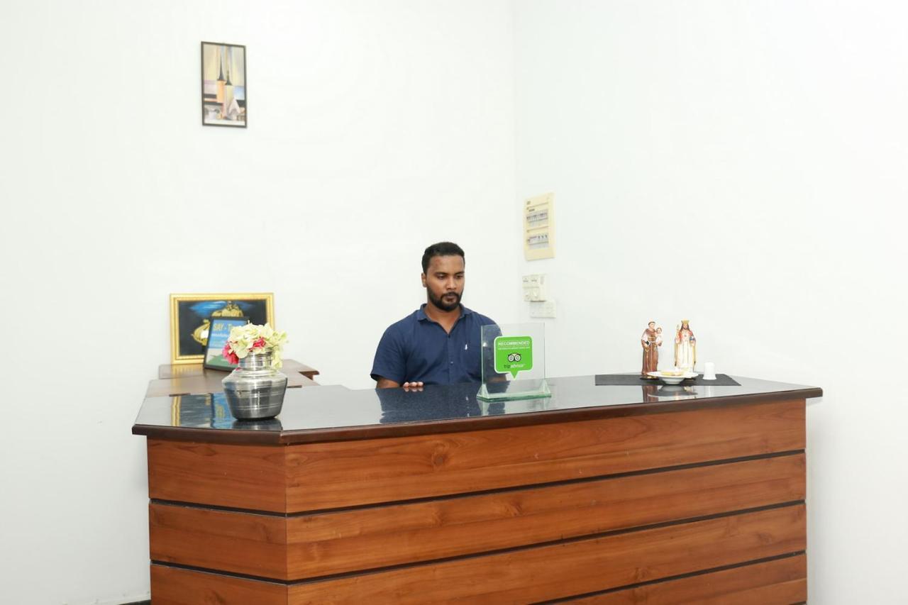 Coconut Primitive Hotel Negombo Exterior foto